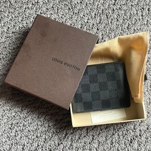 NEW! Louis Vuitton Men’s Slender Wallet. NEW NERVER USED!
